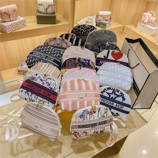 

79% off evening bags outlet online net red hand canvas shell women's summer foreign style embroidered single messenger