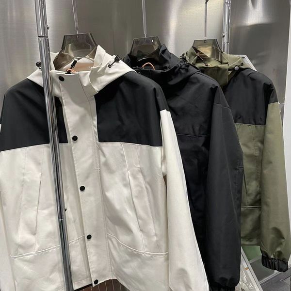 

2022 new trendy men's jackets sports and leisure mountaineering, Black;brown