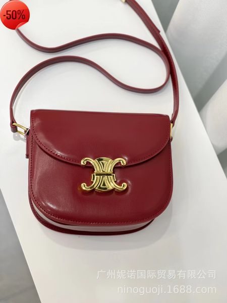 

designer clutch bag purses ladies handbags evening clutches 2022 new high-quality triumphal arch saddle buckle shoulder diagonal leather wom
