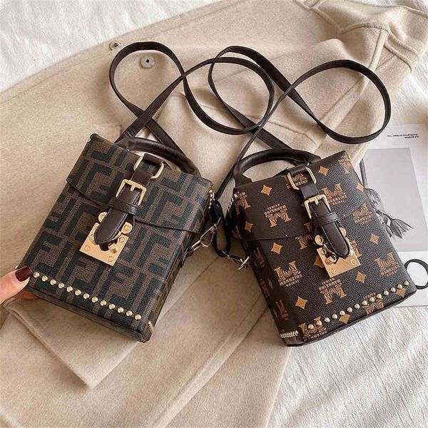 

59% off shoulder bags on sell single ins super versatile hand foreign style texture messenger