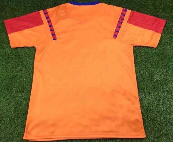 

1991/92 retro stoichkov laudrup eusebio guardiola koeman classic men shirts vintage jerseys, Gray