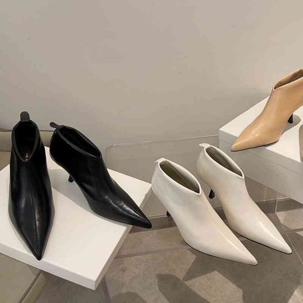 

boots the net red super short boots women's row british style thin heel pointed bare high leather single, Black