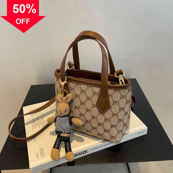 

designer clutch bag evening clutches 2022 factory wholale handbag women's autumn and winter portable single shoulder style texture buck