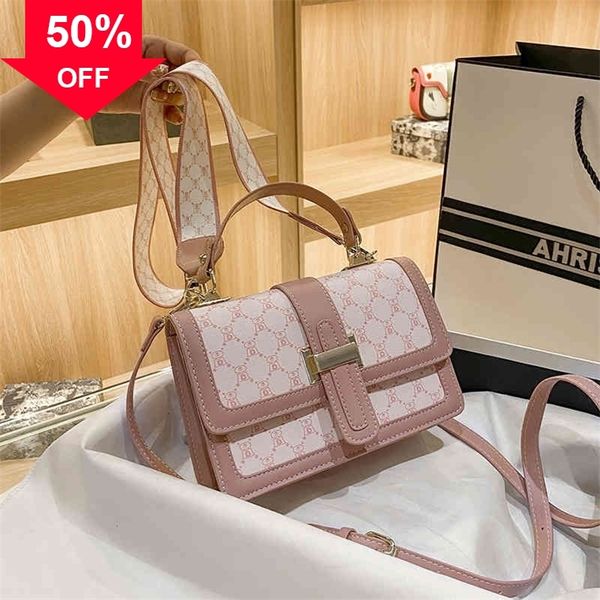 

designer clutch bag evening clutches wholale shop online handbag printing small square texture old flower belt portable