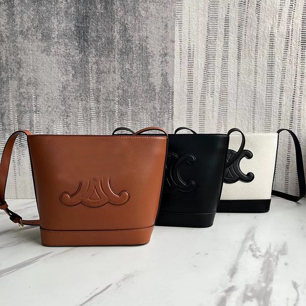 

designers fashion luxurys designer bag leather handbag triomphe bucket bag casual women's shoulder cross body bags