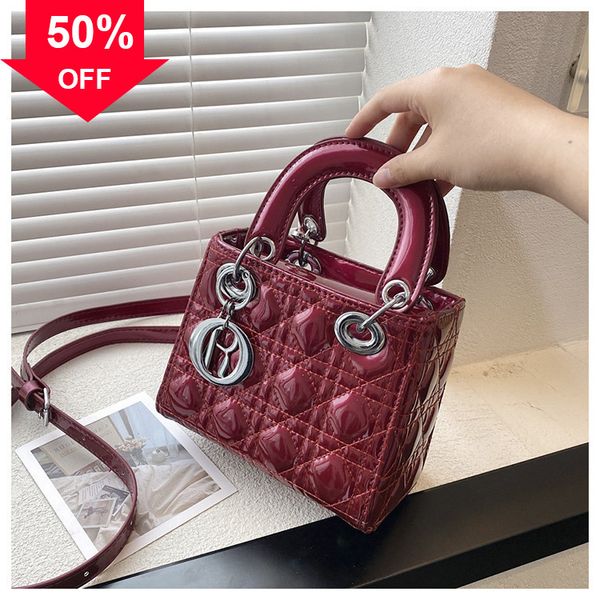 

evening clutches designer bags bag women's 2022 spring and summer new fashion embroidered thread portable shoulder corns perforated rho