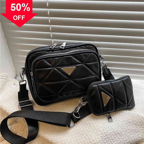 

designer clutch bag evening clutches 2022 factory wholale new fashion wide strap msenger single shoulder leisure backpack flip texture rhomb