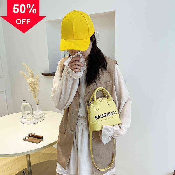 

designer clutch bag evening clutches 50% off 2022 new digner bags women's fashion shell candy letter msenger