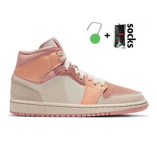 

2022 with socks jumpman 1 women mens basketball shoes 1s high og hyper royal shadow patina travis digital pink barely orange trainers, Black