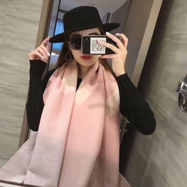 

Echarpe Hijab Classic Scarf Design Cashmere Warm Scarf Men's and Women's Winter Large Mono Echarpe Luxe