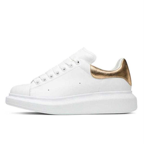 

newog designer sneakers mc queens alexander casual shoes chaussures luxury men women platform shoe black suede triple white mens203y