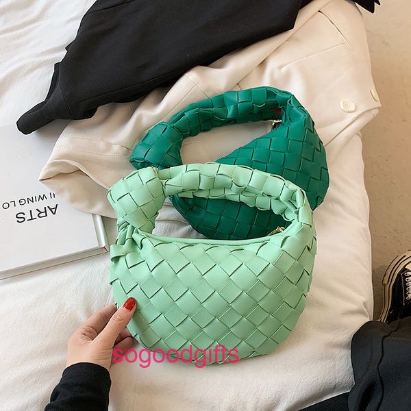 

luxurys jodies designers bag crossbody bottegas bags venetas with the logo 2022 new net red same handbag crescent woven ox horn underarm wo