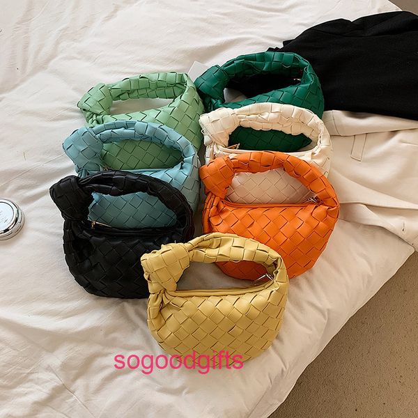 

luxurys jodies designers bag crossbody bottegas bags venetas with the logo net red woven ox horn bag 2022 new underarm hand cloud female