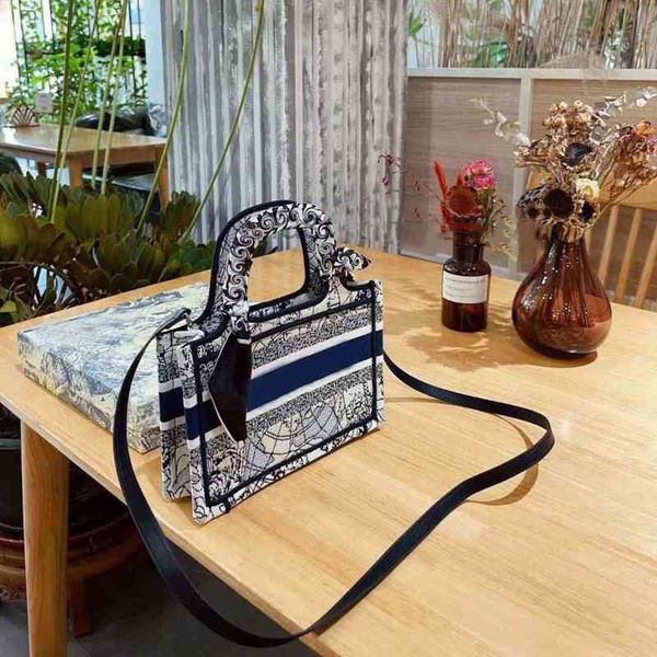 

22ss women booktote small mini bags fashion designer crossboby bag handbag mix and match embroidery oblique dinner packbag coin purse wallet