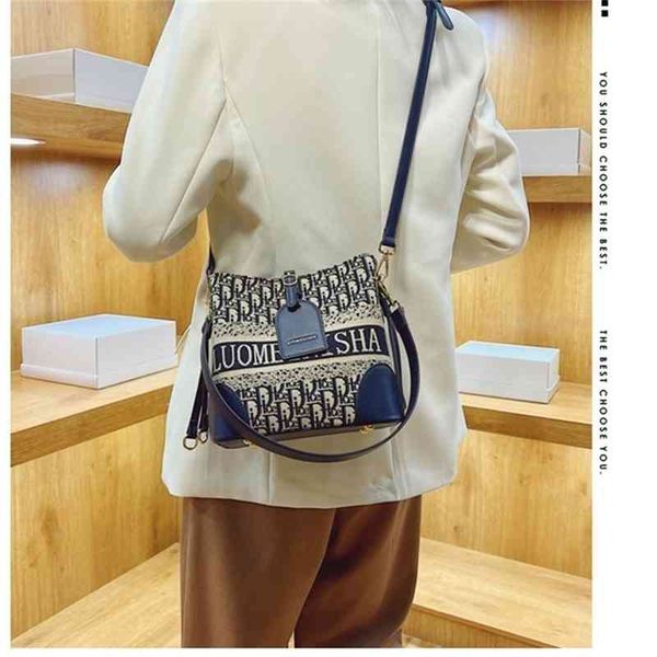 

shoulder bags trendy handbags autumn trend letter embroidered trendy factory store 75% off