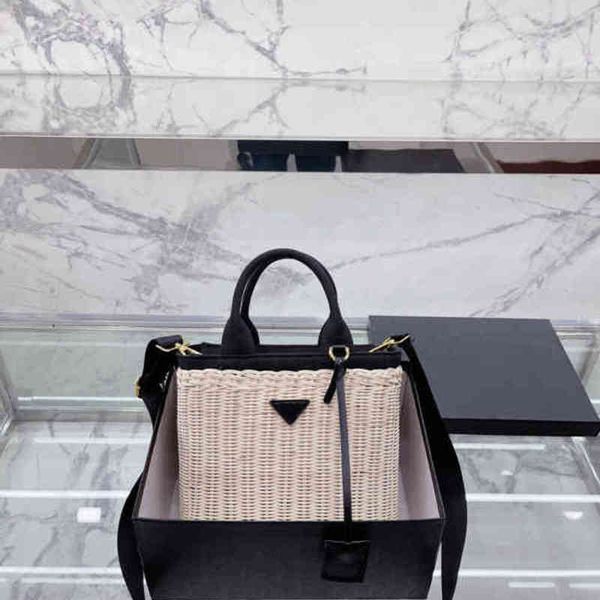 

prad bag designers luxurys shoulder handbag purse leather fashion crossbody bags messenger luxurious axillary 5204