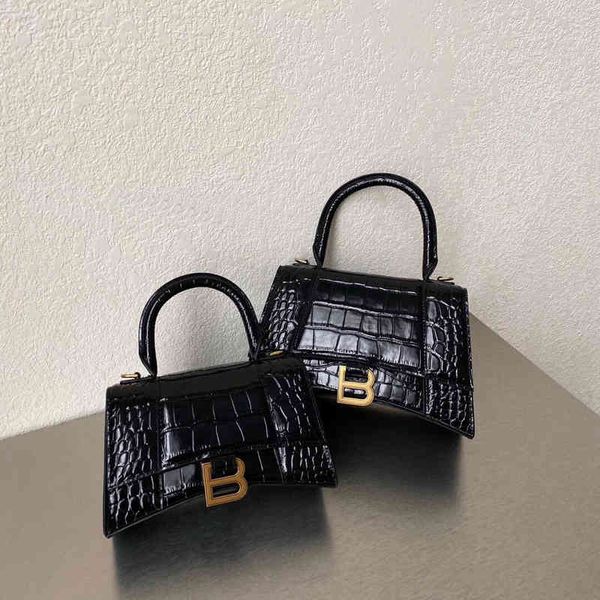 

classic hourglass bag b home letter buckle leather hand fashion messenger hand carry one shoulder makeup women's 2022
