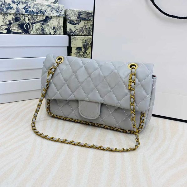 

vintage retro patent chain bag classic single flap crossbody shoulder bags quilted midium size 26cm handbag messenger backpack pur, Black