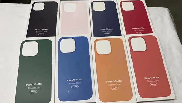 

for iphone case magnetic silicone magnetic suction animation pro max cover 13
