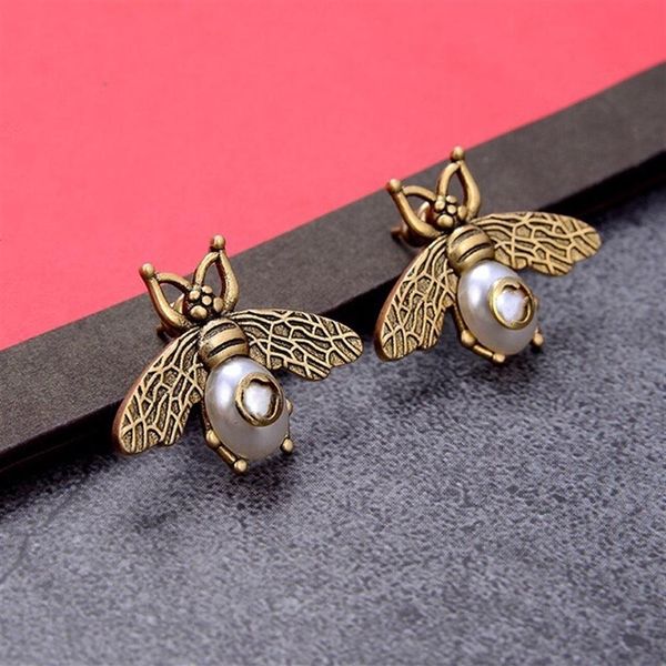 

luxury designer jewelry women earrings pearl bee stud with letter stamp brass with gold plated diamond earring elegant new fashion jewe239j, Golden;silver