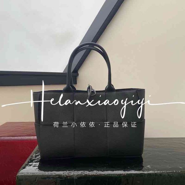 

designer bags 2022 green cassette woven waist bag woven square tofu botegaass totes luxury chain vintage cassette pillow square dumpling sdx