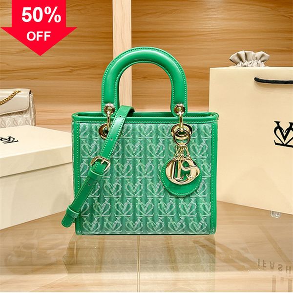 

designer evening bag new shoulder mini hand luwei woshi 2022 new women's bag hand one cross body printed diana