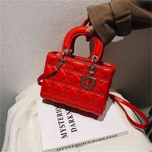 

fashion women's handbag new lady's princess bag lingge embroidery line simple foreign style solid color texture single shoulder pu