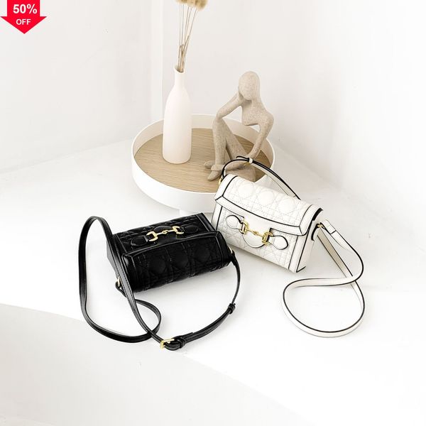 

designer evening bag new shoulder mini hand pu leather msenger women's fashion high sense portable diagonal cross ocean class small cro