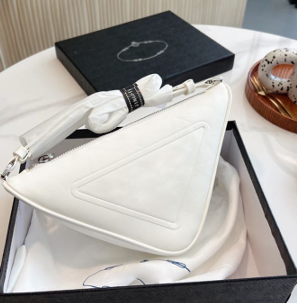 

2022 new style fashion luxurys designers wallet leather women messenger crossbody five colors shoulder bag, Red;black