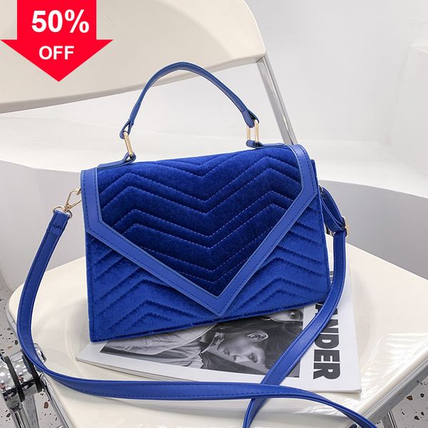 

designer evening bag new shoulder mini hand fashion female 2022 embroidered thread style s texture fashion veet