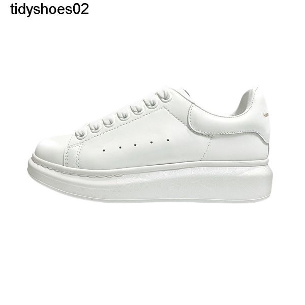 

putian high version 2022 new small white shoes thick soled high rise casual sports versatile couple shoes, Black