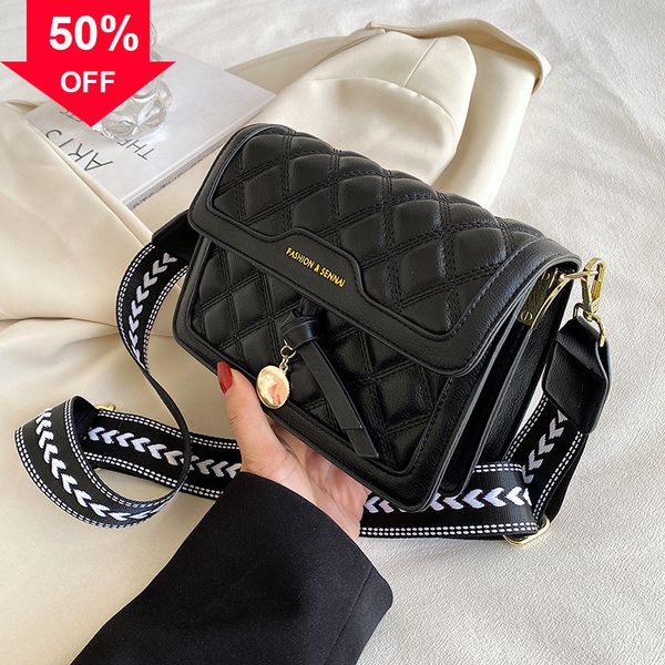 

designer evening bag new shoulder mini hand diamond embroidery small square 2022 fashion fat one msenger