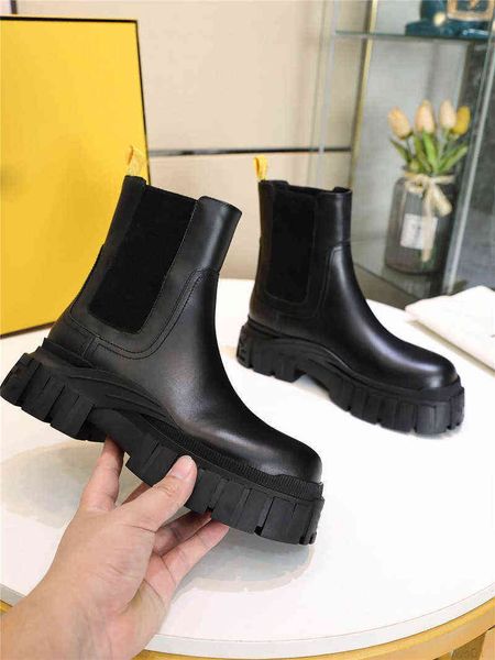 

2022 boots luxury designer force black leather chelsea booties with original box