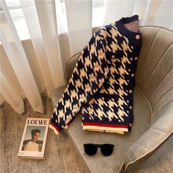 

women's knits tees short knitted cardigan autumn and winter style ladies design sense niche retro japanese long-sleeved round neck swea, White