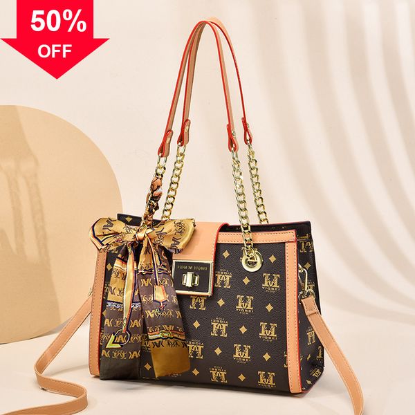 

designer evening bag new shoulder mini hand women's large women's 2022 version tidal atmosphere portable fashion capacity msenger