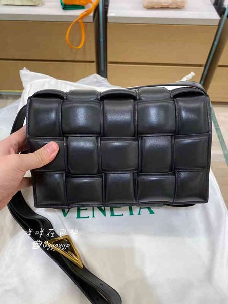 

designer bags 2022 green cassette woven waist bag woven square tofu botegaass totes luxury chain vintage cassette pillow square dumpling 5a0