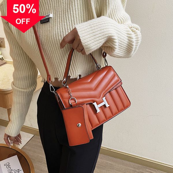 

designer evening bag new shoulder mini hand new style embroidered thread lingge fashionable portable women's large capacity msenger bag