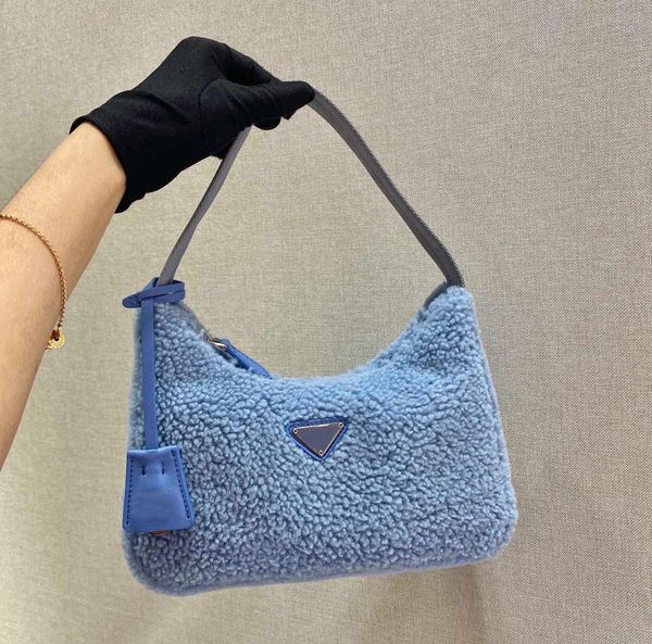 

22fw luxury womens shoulder bags designer fur handbag underarm bag fashion with classic letters 5a lady purse handbags