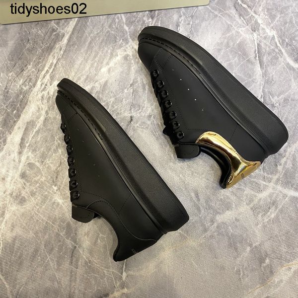 

mueen sting black gold small black shoes street shooting high end breathable black warrior men's thick soled high rise muffin shoes