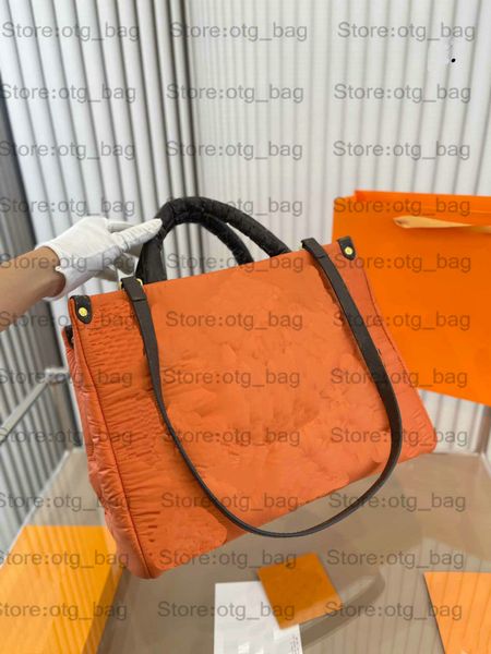 

onthego gm bag black beige econyl nylon tote womens luxurys designers bags business hopping shoulder straps crossbody m59007 m59005 m59009 o
