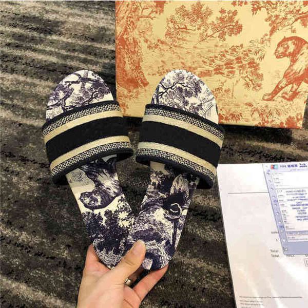 

luxury 2022fashion classic d women sandals slippers slide summer designer luxury leather rubber flip flops shoe outdoor beach shoes large