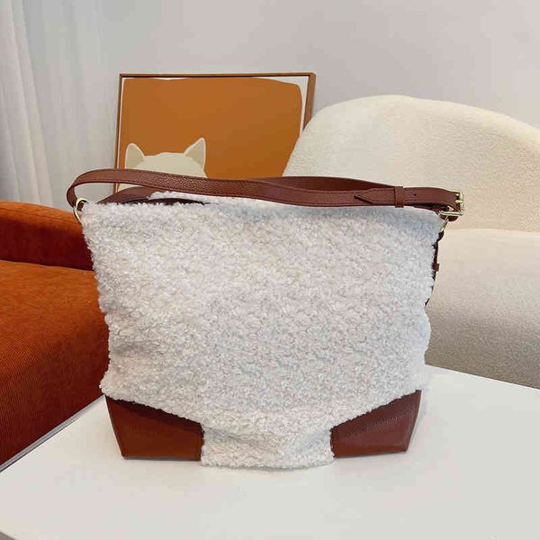 

designer totes autumn winter luxurys handbag womens tote bag cute hairy shoulder trend lager shopping crossbody bags female wallet 220921