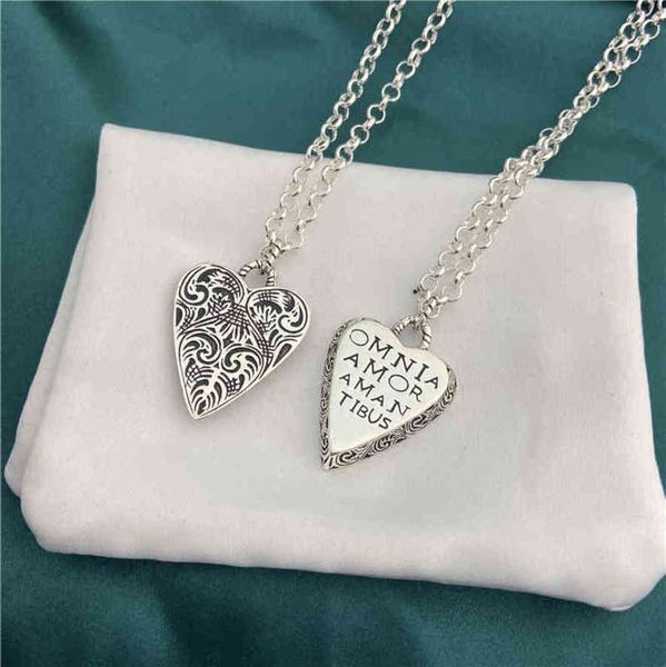 

chokers ancient heart-shaped love engraved english carved vine necklace women's peach heart used sweater chain, Golden;silver
