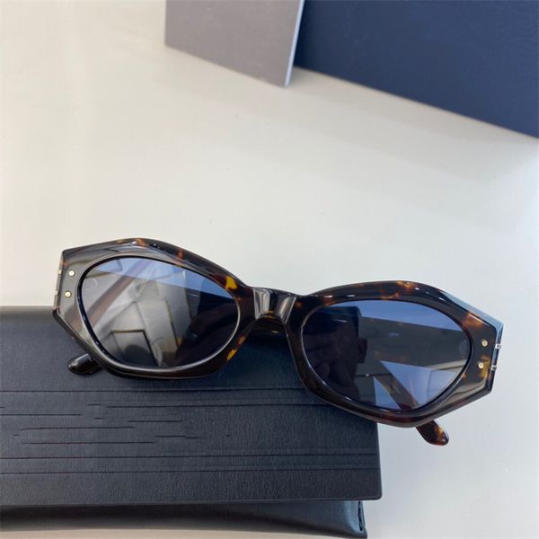 

new fashionable sunglasses polygonal corner type outdoor leisure style eye protection uv400, White;black