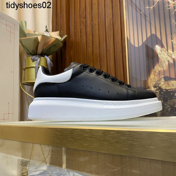 

mueen thorn small white shoes leather black and white color contrast men's 2022 new youth high-end fashion casual dad shoes