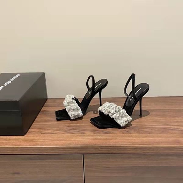 

Dress Shoes Star's new super fairy square slippers in spring and summer of 2021, Box