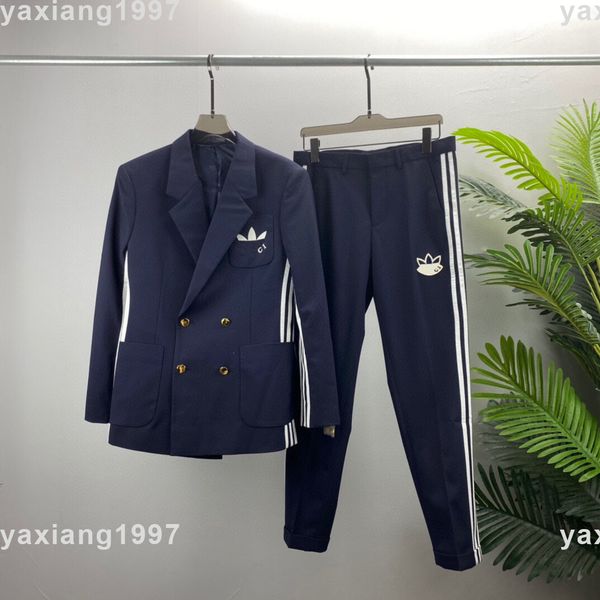 

2022ss spring and summer new shirt high grade cotton sweatshirts printing short pants sleeve round neck panel t-shirt size s-m-l-xl--xxxl, Black;brown