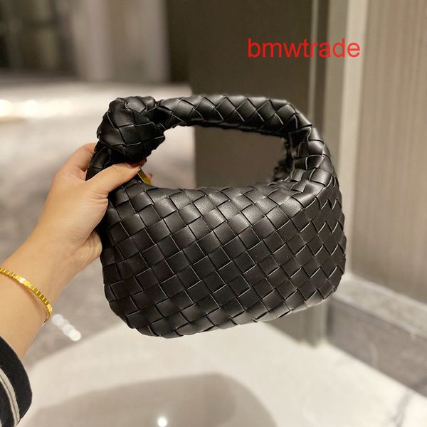 

luxurys jodies designers bag crossbody bottegas bags venetas with the logo 2022 summer new bag leather cloud jodie knot handle temperament v