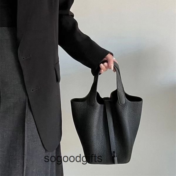

women's designer bags picotin lock herme handbags tote bag autumn and winter 2022 new pure black hardware cowhide bucket women's b
