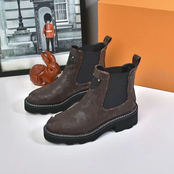 

women ultra mini snow boots slipper winter new popular ankle sheepskin fur plush keep warm boots with card dustbag 0523, Black